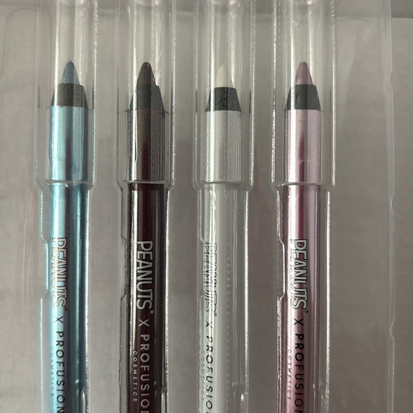Profusion x Peanuts eyeliner set of 4 limited edition - Picture 4 of 5